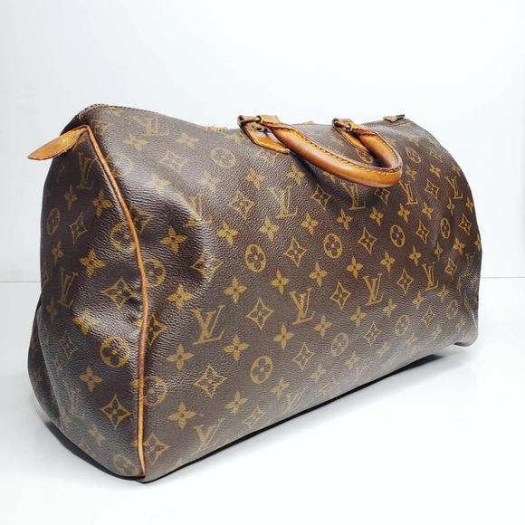 Authentic LV Speedy 40 - Picture 1 of 4